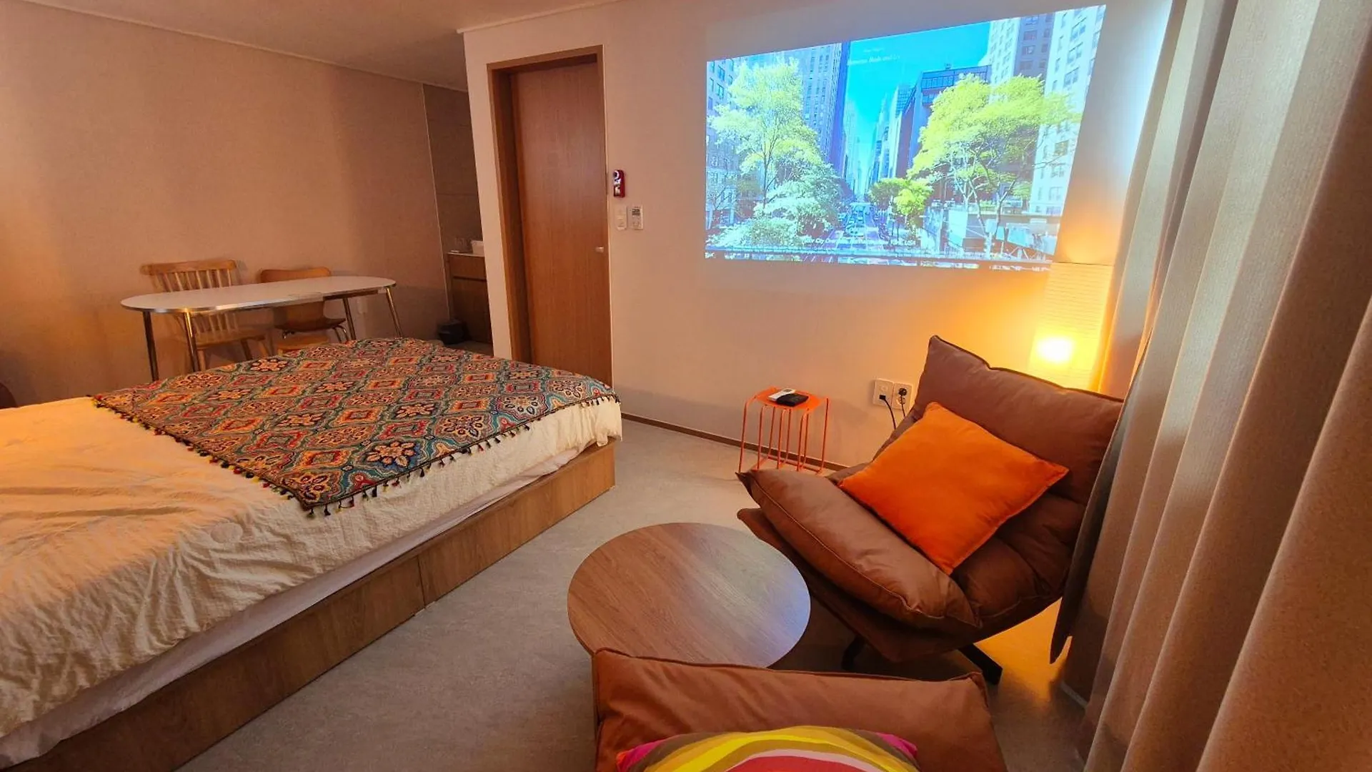 Incheon Cheongra Cinema Room Hotel