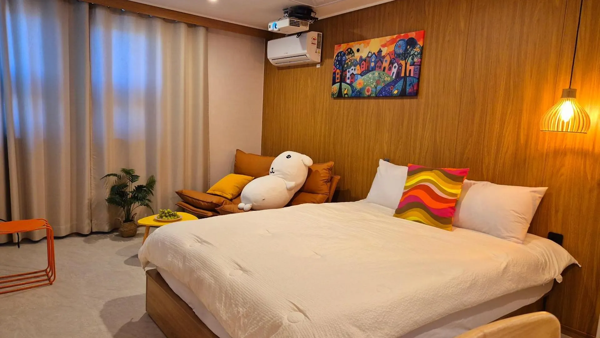 Hotel Incheon Cheongra Cinema Room